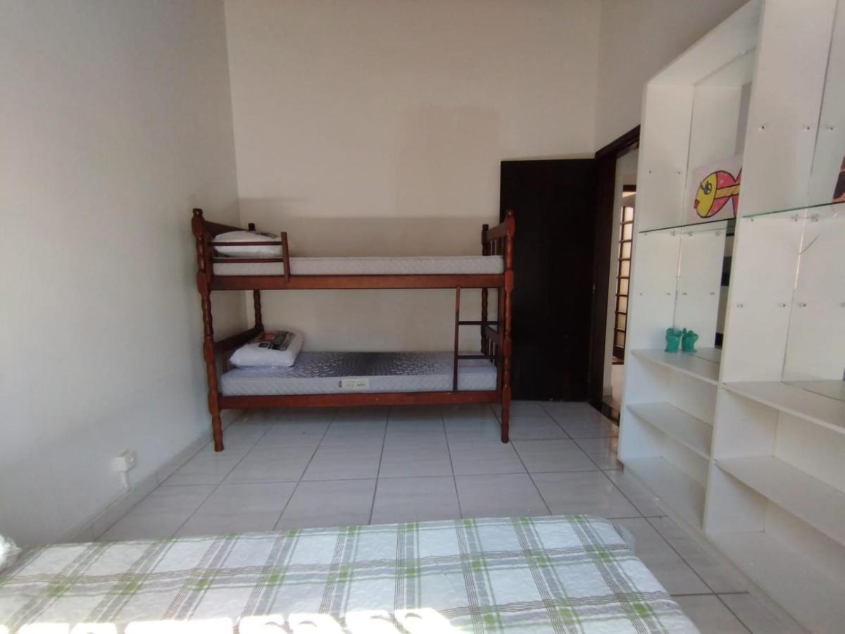 Ampla E Aconchegante Casa